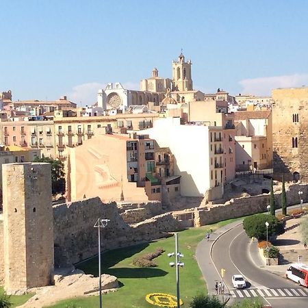 Tarragona Suites Mediona Eksteriør bilde
